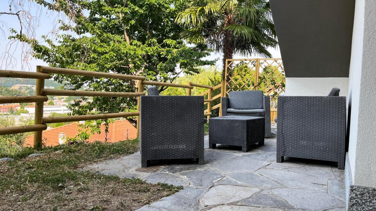 Villa Belvedere_Studio Flat San Fermo della Battaglia Bagian luar foto